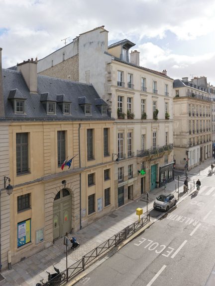 53_RUE_DE_TURENNE_172
